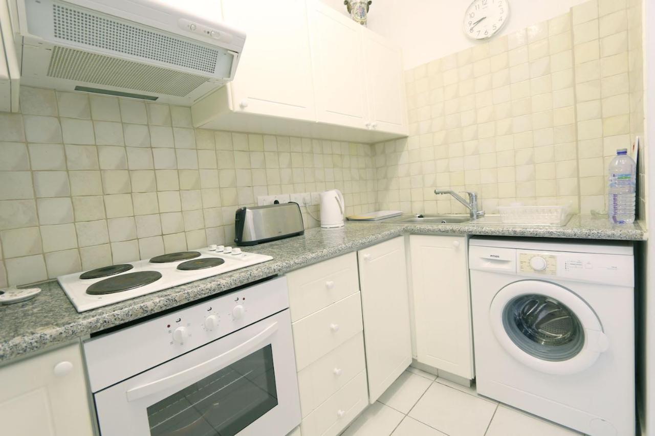 Victor Apartment Paphos 外观 照片